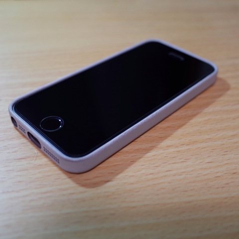 [Apple]Apple Storeで購入したiPhone 5s用の「Dock」と「Case」を使ってみた件と感じたこと