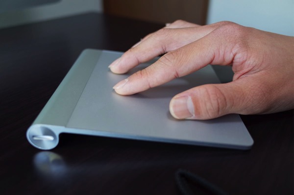 [Apple]片手で効率的にMagic TrackPadを操作する一つの方法