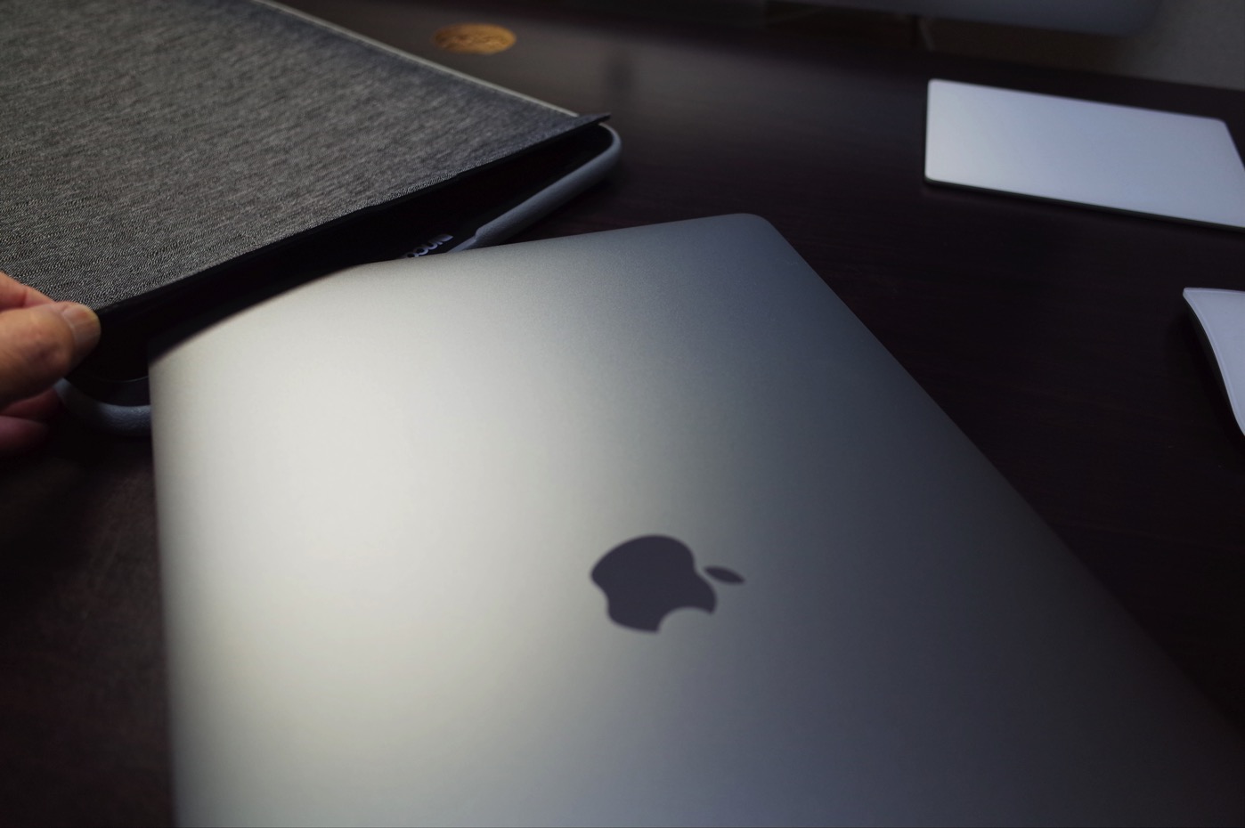 「Incase ICON sleeve for MacBook Pro」-2