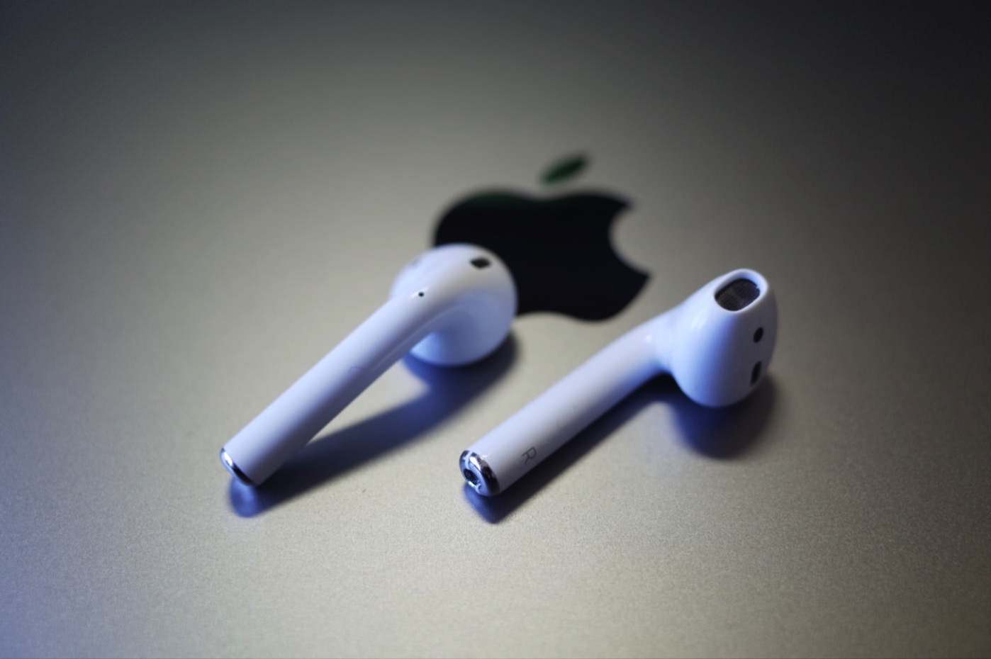 [AirPods]iPhone・Mac・iPad・・・こうすれば簡単にAirPodsを切り替えることができるのか