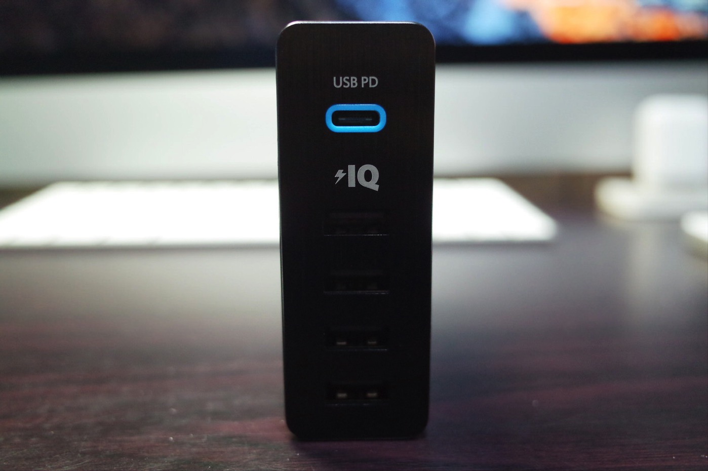 Anker PowerPort+ 5 USB-C Power Delivery-6
