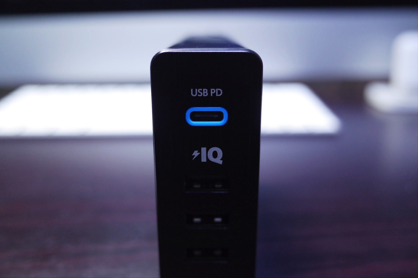 Anker PowerPort+ 5 USB-C Power Delivery-7