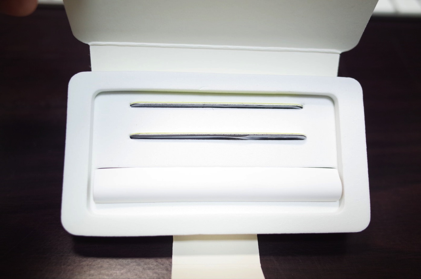 マグネット付きシリコン製 Apple Pencil用グリップ-３
