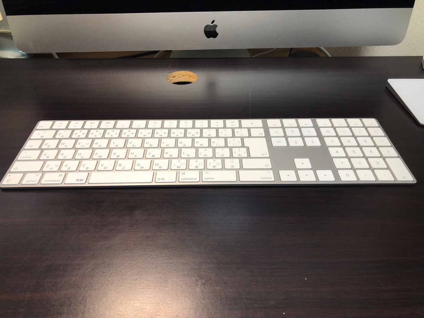 Apple]変形した「Magic Keyboard（テンキー付き）- 日本語（JIS）」の 