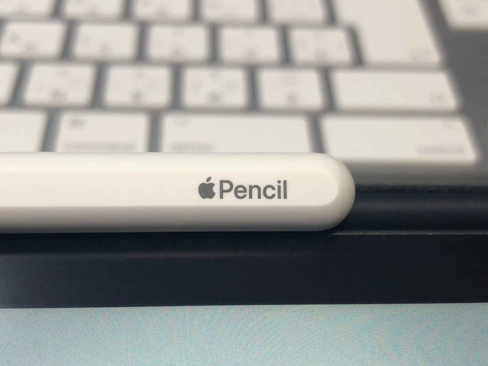 Apple Pencil-1