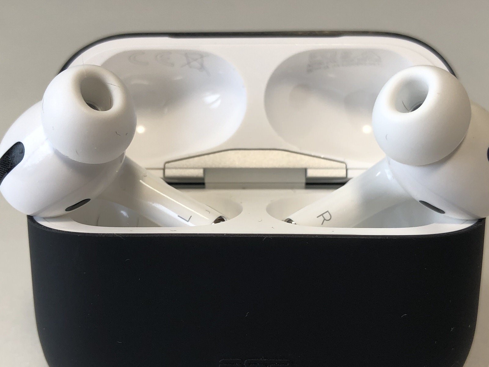 AirPods Pro−1