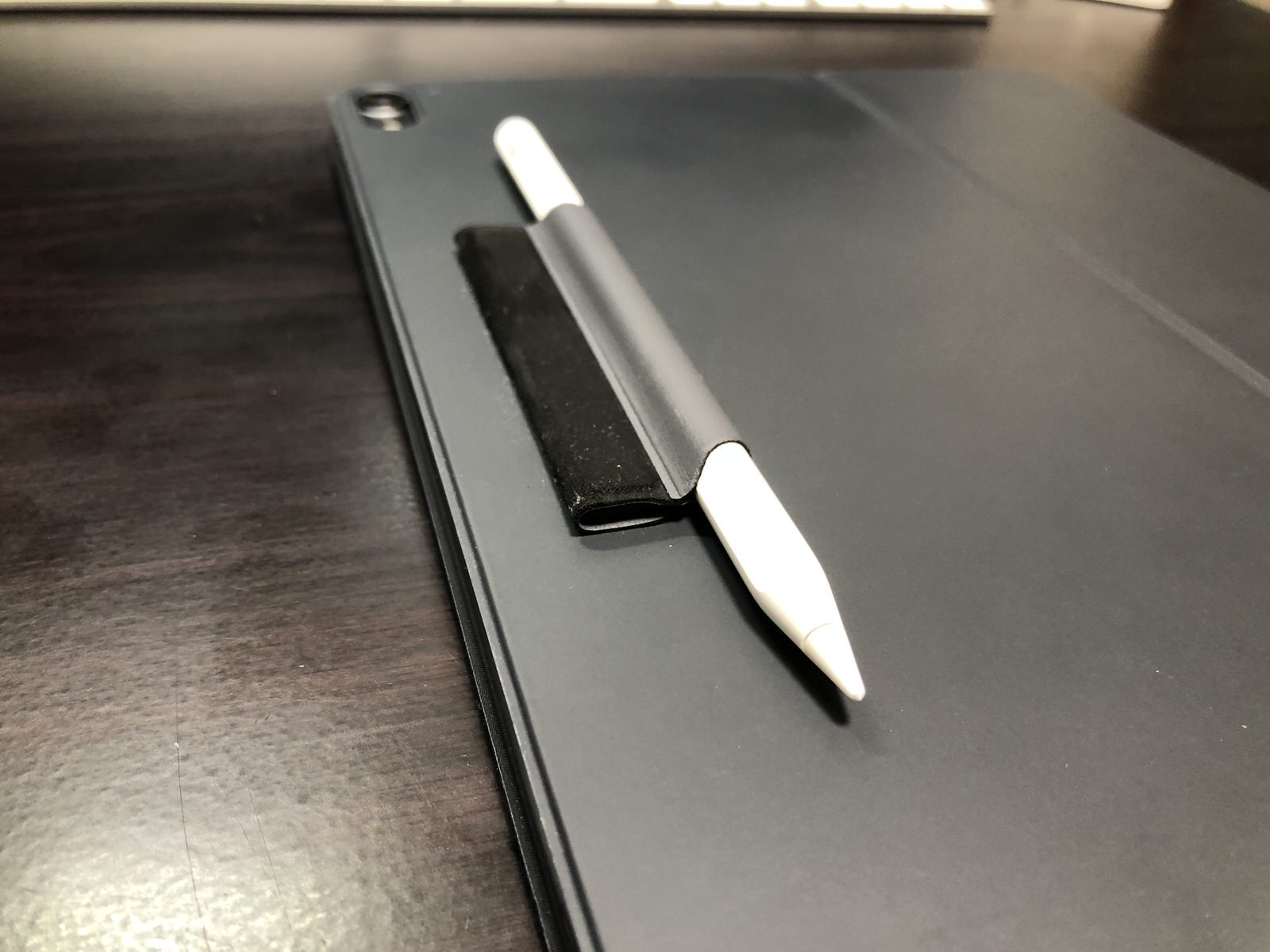 Apple Pencil専用マグネットホルダー−4